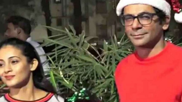 आरती ग्रोवर पेशे से इंटीरियर डिजाइनर