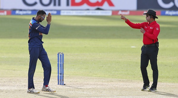 3. कुणाल पांड्या