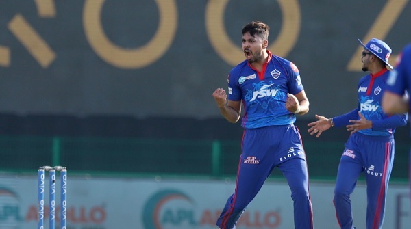 गौतम गंभीर ने बताया आवेश को लेने का कारण-