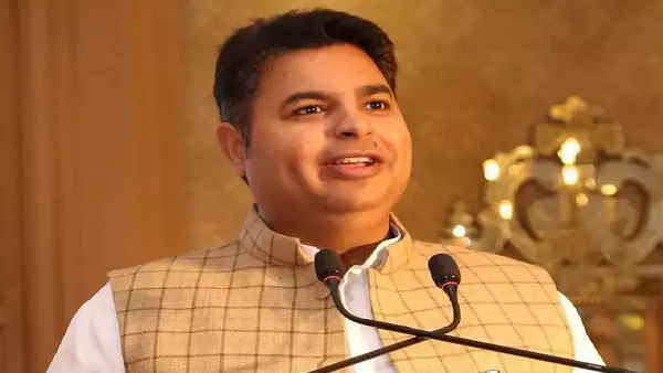 कौन हैं अभिषेक मिश्रा