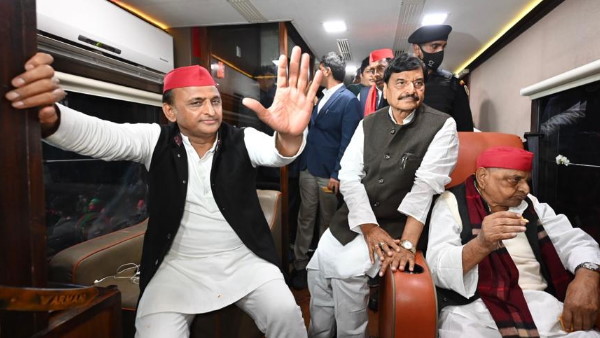 शिवपाल ने अखिलेश को दी विधायकी से बर्खास्त करने की चुनौती 