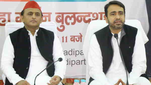  बुलंदशहर की घटना का किया जिक्र