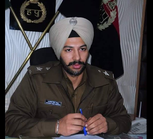 पुलिस ने कहा- 232 हैं बम