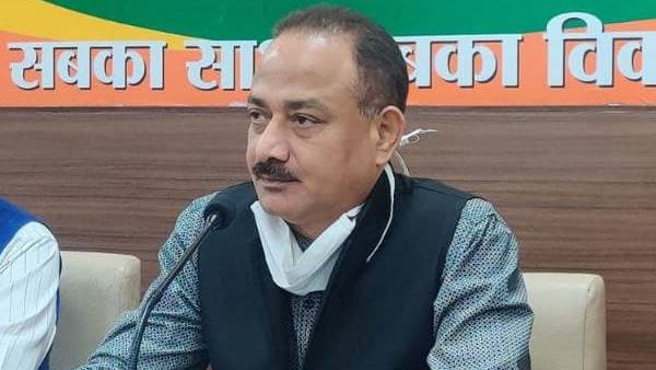 'हर वर्ग के उत्थान के प्रति सरकार वचनबद्ध'