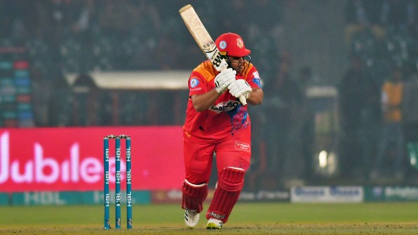 पंत से ज्यादा लंबे शॉट मार सकते हैं आजम खान पंत से ज्यादा लंबे शॉट मार सकते हैं आजम खान