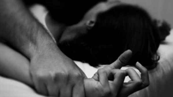 वीडियो को विभिन्न एंगल से शूट किया गया था वीडियो को विभिन्न एंगल से शूट किया गया था