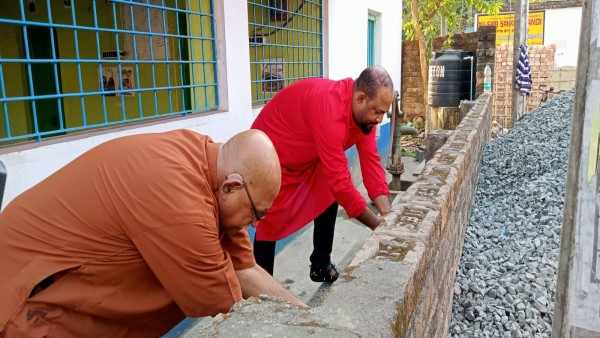 ऐसे बोस परिवार के संरक्षण में आई यह मस्जिद