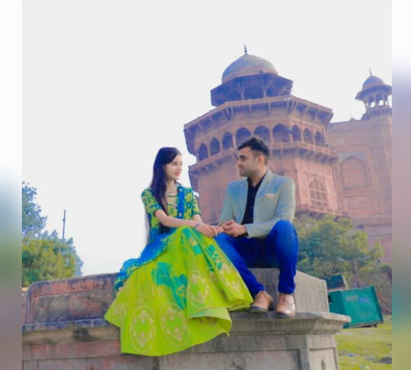 UP Assembly Elections 2022: Agra Groom casts their vote before wedding, set an example by marrying without dowry