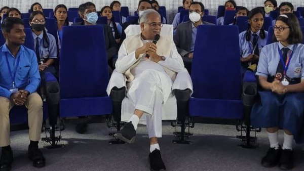 भूपेश बघेल के आदर्श है राम कृष्ण परमहंस 