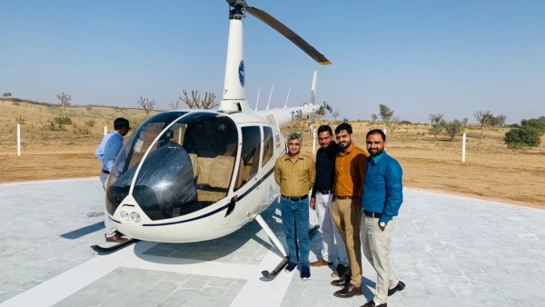 पांच सीटर हेलिकॉप्टर मंगवाया