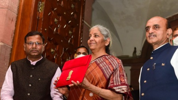 'पीएम गतिशक्ति प्लान' को लेकर बजट में क्या-क्या बोलीं निर्मला सीतारमण 'पीएम गतिशक्ति प्लान' को लेकर बजट में क्या-क्या बोलीं निर्मला सीतारमण