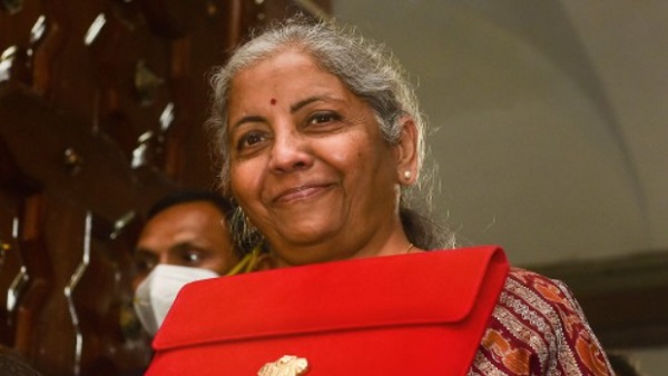 पीएम गतिशक्ति प्लान में इन 4 बड़ी चीजों पर है फोकस पीएम गतिशक्ति प्लान में इन 4 बड़ी चीजों पर है फोकस