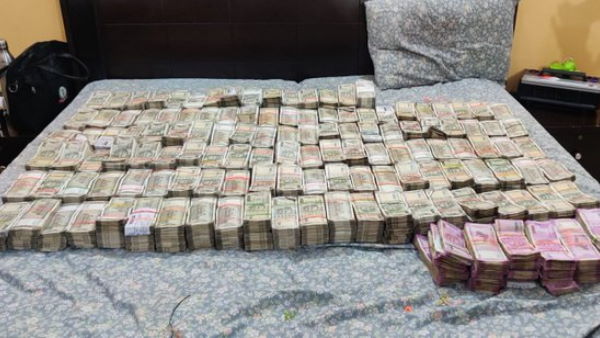 noida police recovers rs 3 crore 70 lakh cash from house in sector 39 noida police recovers rs 3 crore 70 lakh cash from house in sector 39