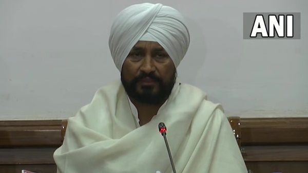 मामले को लेकर सीएम पर लग रहे आरोप