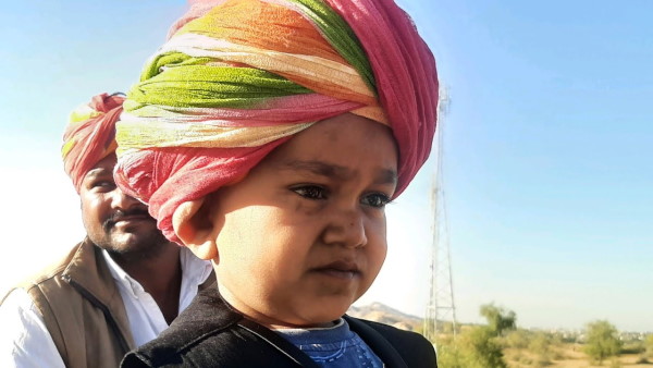 दूसरी कक्षा में पढ़ता है छोटू खान दूसरी कक्षा में पढ़ता है छोटू खान