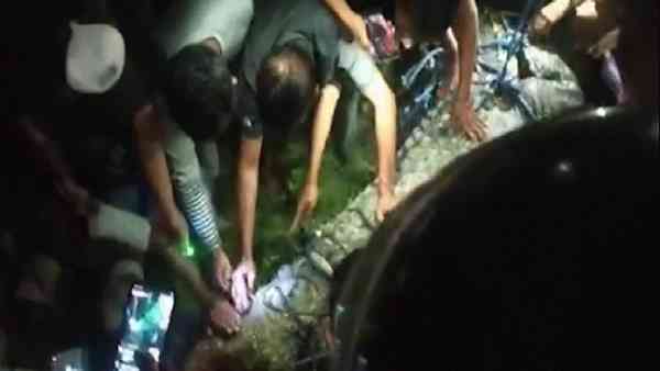 तीन हफ्ते तक जाल बिछाए रहा आर फिर गिरफ्त में आया घड़ियाल