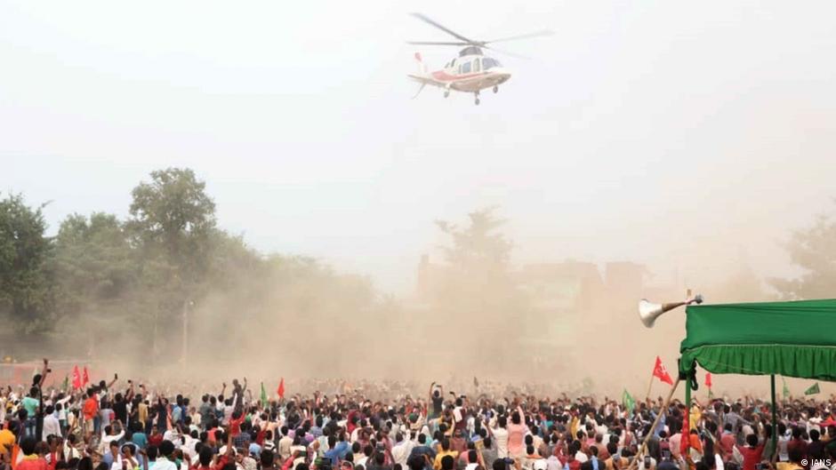 चुनावों में पैसों का असर भी बढ़ता जा रहा है