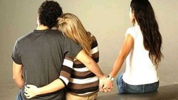  पत्नी के साथ झगड़ा होने लगा