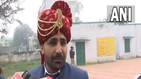 शादी से पहले किया मतदान, कहा- वोट देना जरूरी है
