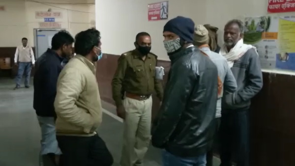 वह बेहोश हो गया वह बेहोश हो गया