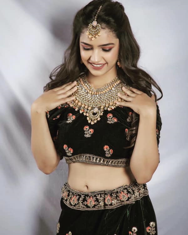 माता का थान इलाके की रहने वाली माता का थान इलाके की रहने वाली