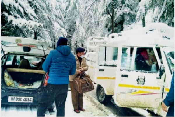  heavy snowfall in Himachal