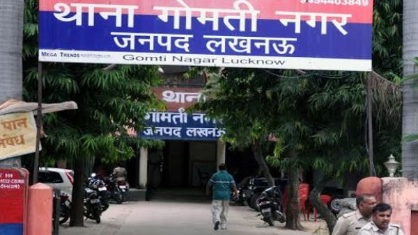 पत्नी ने कहा- पति ने धोखे से निकाले अकाउंट से पैसे पत्नी ने कहा- पति ने धोखे से निकाले अकाउंट से पैसे