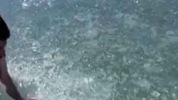 पत्‍नी कैमरे से शूट करती रही पति की वीडियो और अचानक हो गया गायब 