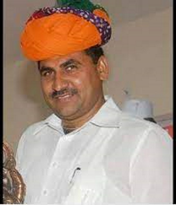 वन एवं खनिज राज्य मंत्री भी रहे वन एवं खनिज राज्य मंत्री भी रहे