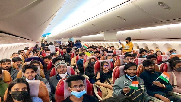 यूक्रेन से छात्रों को लाने में मुश्किल