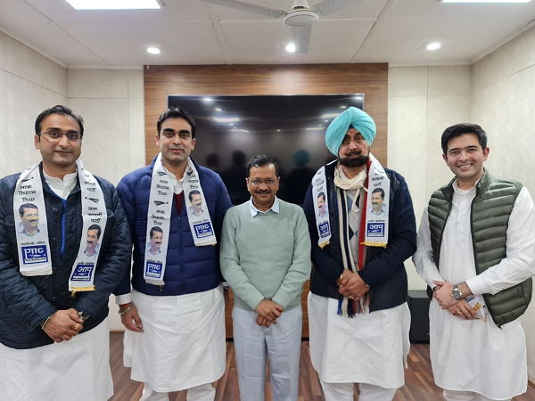 Former Punjab minister & Congress leader Jagmohan Singh Kang and his sons join AAP