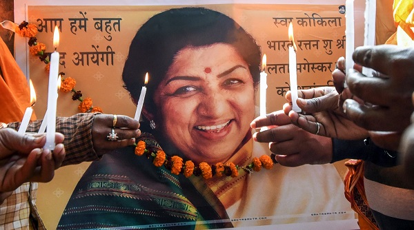 सचिन जैसा बेटा पाकर मैं खुद को भाग्यवान मानती हूं- लता