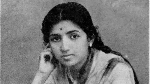 लता मंगेशकर ने 1942 में रिकॉर्ड किया था पहला गाना