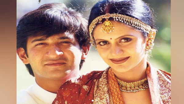 मंदिरा ने फोटो शेयर कर पति राज को किया याद 