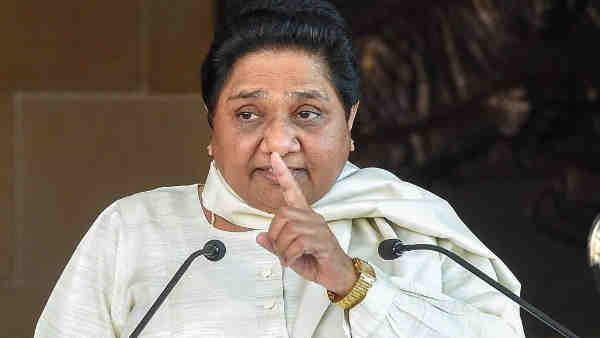 योगी ने सपा-बसपा पर एक साथ बोला हमला 