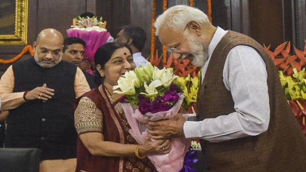 PM मोदी बोले- मेरी मां पढ़ी-लिखी नहीं हैं लेकिन उनके 