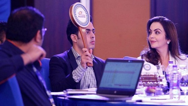 1. मुंबई इंडियंस