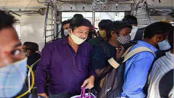 जुड़वां भाइयों ने तीसरे यात्री की पिटाई की-पुलिस