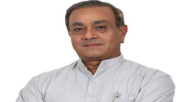 क्या संजय सिंह का गरिमा से तलाक अवैध है ? क्या संजय सिंह का गरिमा से तलाक अवैध है ?