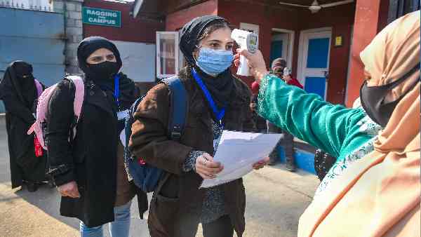 ओमिक्रॉन भी माइल्ड नहीं है