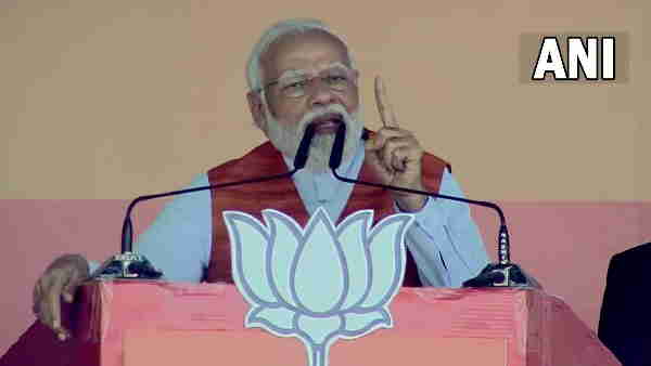 UP Election 2022: PM Narendra Modi criticizes Akhilesh Yadav for Karhal seat UP Election 2022: PM Narendra Modi criticizes Akhilesh Yadav for Karhal seat