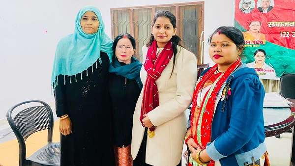 लखनऊ यूनिवर्सिटी में पूजा ने दिया था 2 महीने धरना