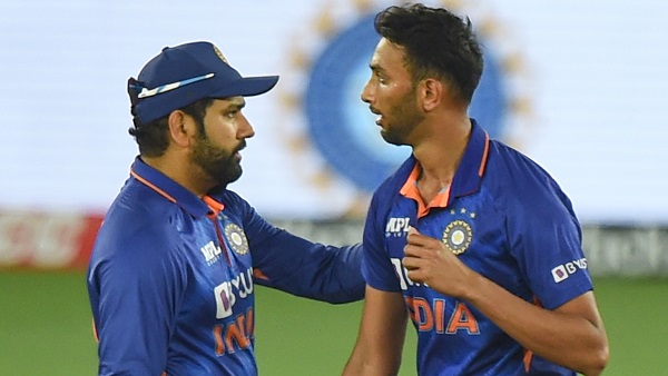 रोहित शर्मा भी हुए कृष्णा की बॉलिंग के मुरीद