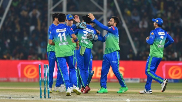 खुशदिल शाह बनें फील्डर ऑफ द टूर्नामेंट