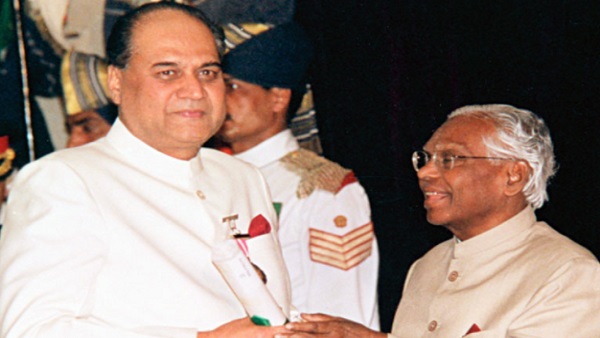 राजनीति में भी किसी से कम नहीं थे राहुल बजाज राजनीति में भी किसी से कम नहीं थे राहुल बजाज