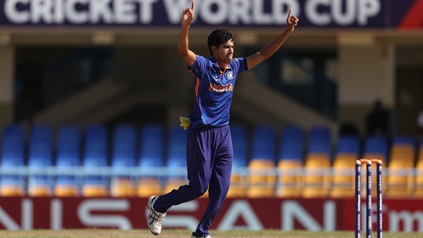 यूं दिए झटके