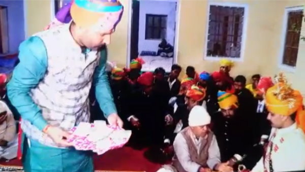 दूल्हा प्रताप सिंह निजी कंपनी में कार्यरत