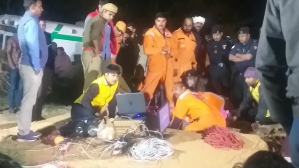 मां व बहन से बात करवाने की कोशिश