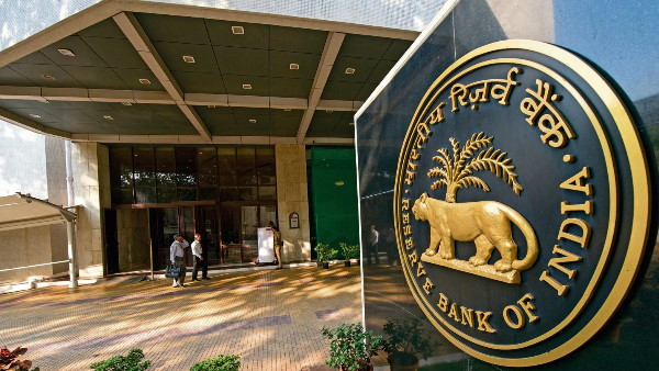 'कैशबीन' के खिलाफ RBI की कार्रवाई 'कैशबीन' के खिलाफ RBI की कार्रवाई