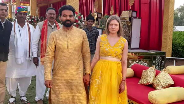 पढ़ने जर्मनी गया था सागर